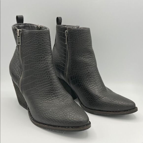 Coconut by Matisse Marga Black Ankle Boots W7.5 Double Zip - Picture 1 of 9